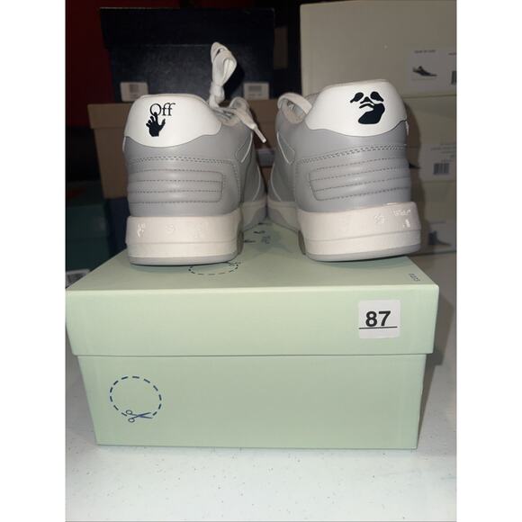 Off-White Out Of Office \'Grey White\' low-top leather sneakers Brand New! Size 43